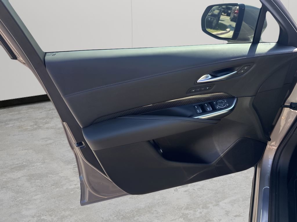 Used 2022 Cadillac XT4 Sport image 25