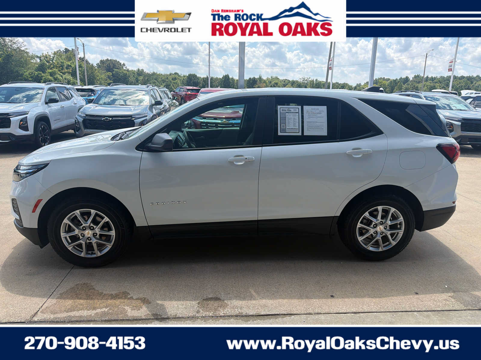 Used 2022 Chevrolet Equinox LS w/ LS Convenience Package FWD image 2