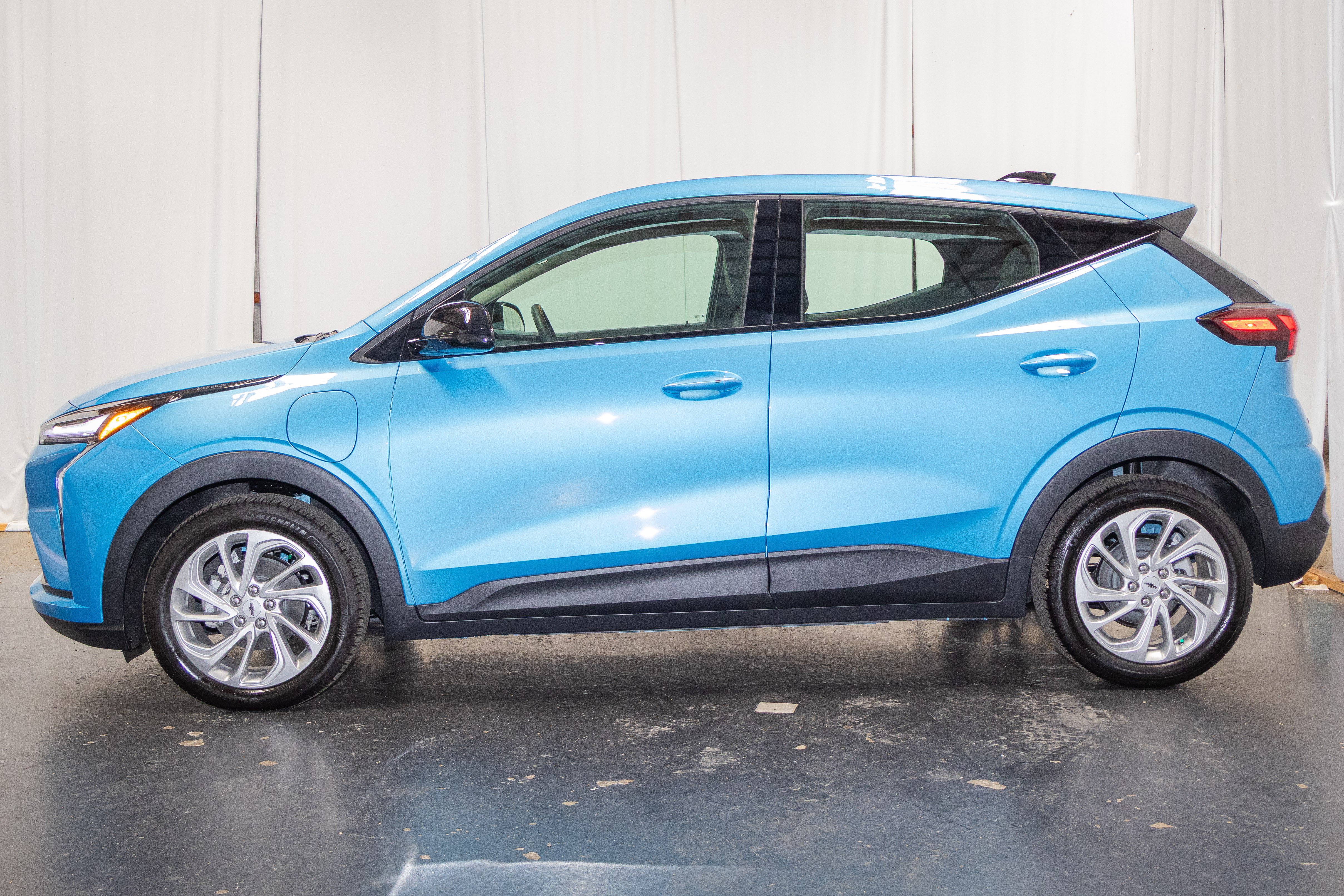 New 2027 Chevrolet Bolt LT FWD image 4