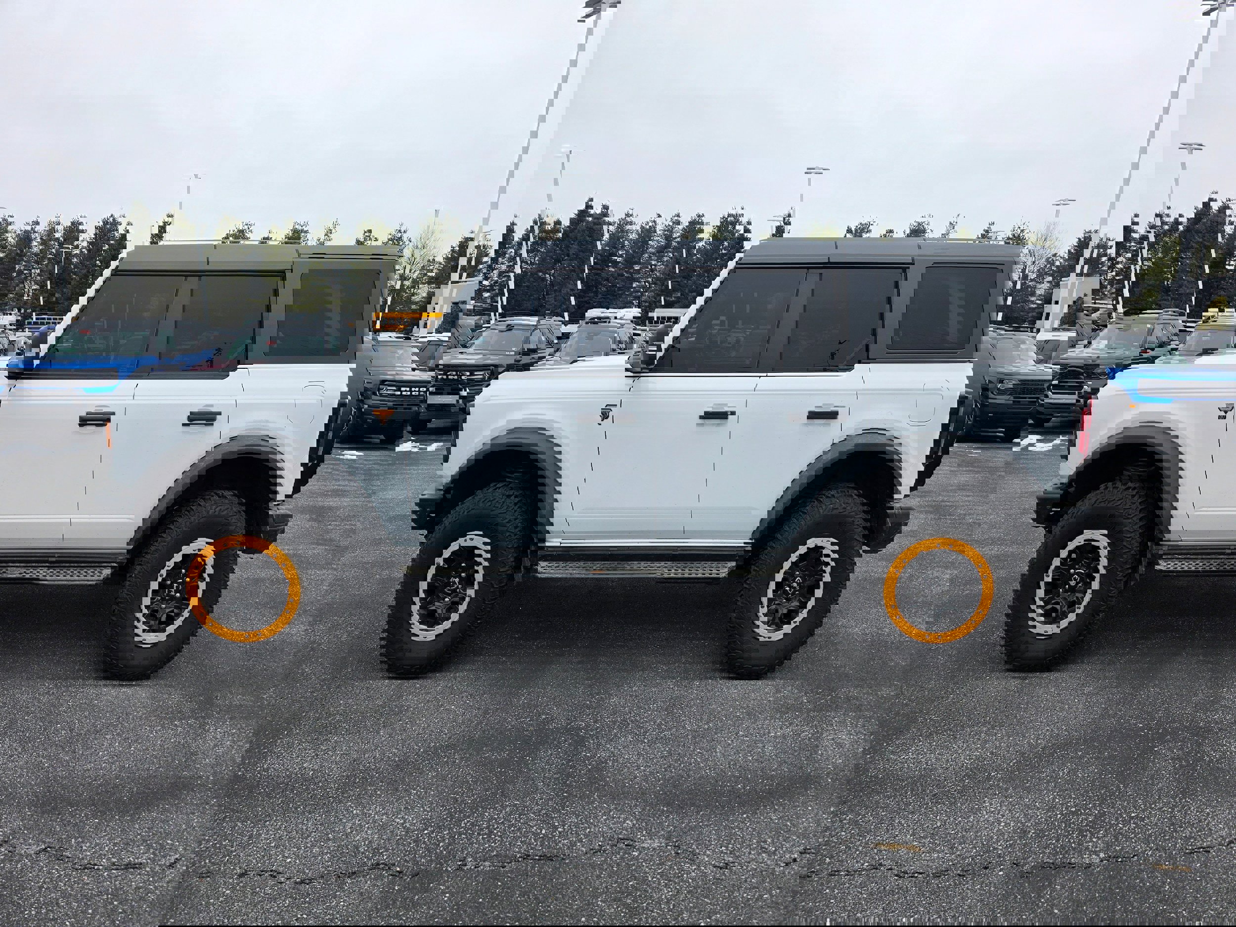 Used 2023 Ford Bronco Badlands video 2