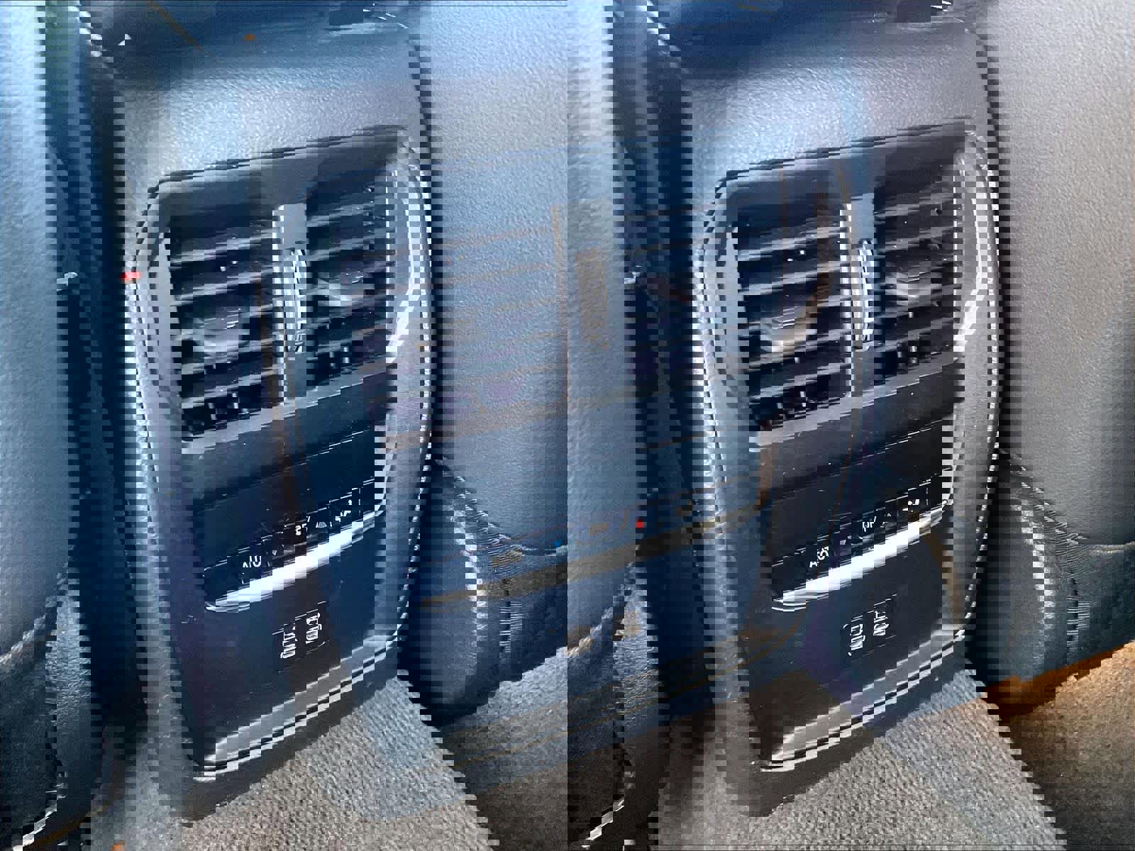 Used 2023 BMW i4 eDrive35 image 36