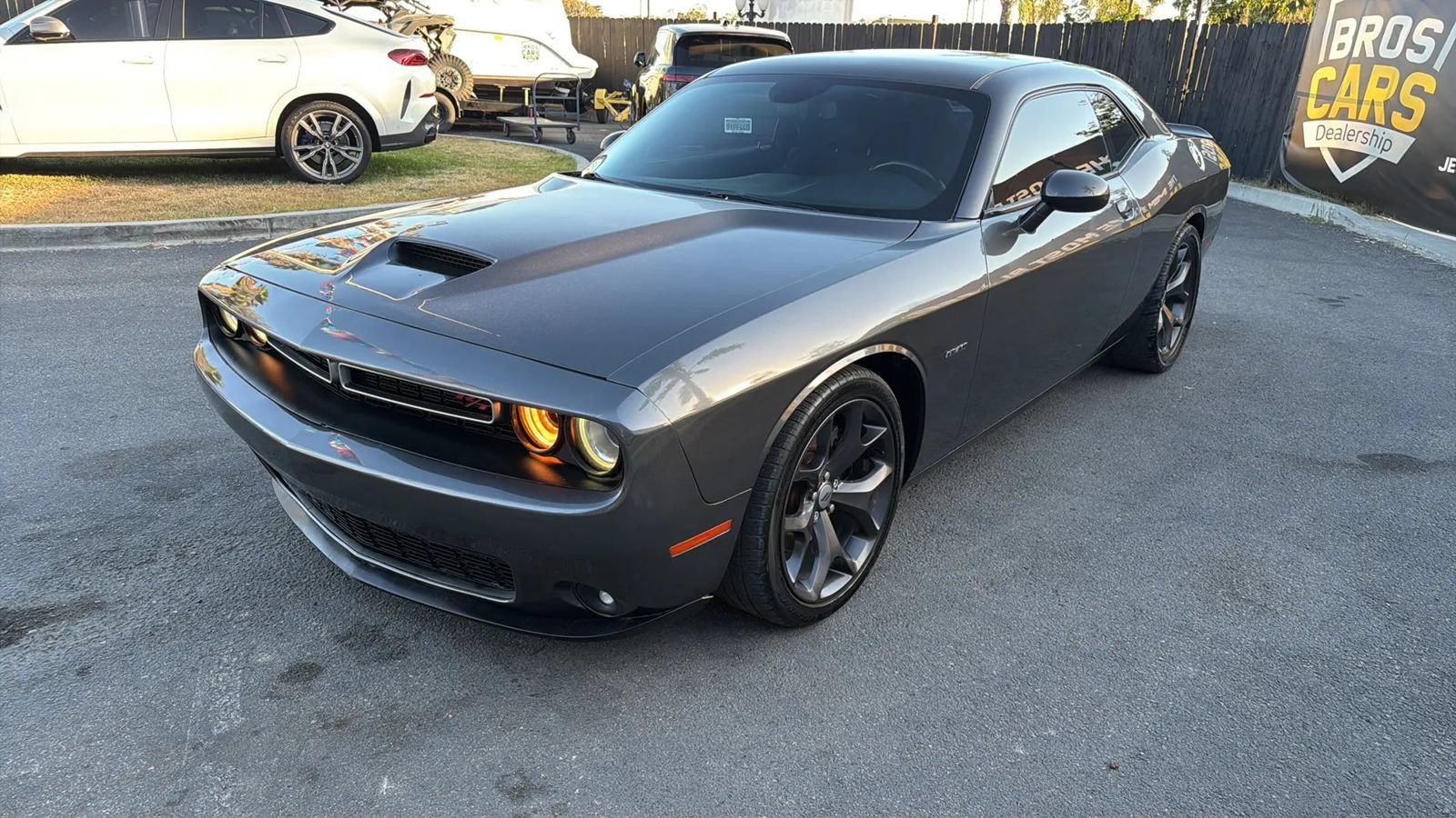 Used 2019 Dodge Challenger R/T RWD image 3