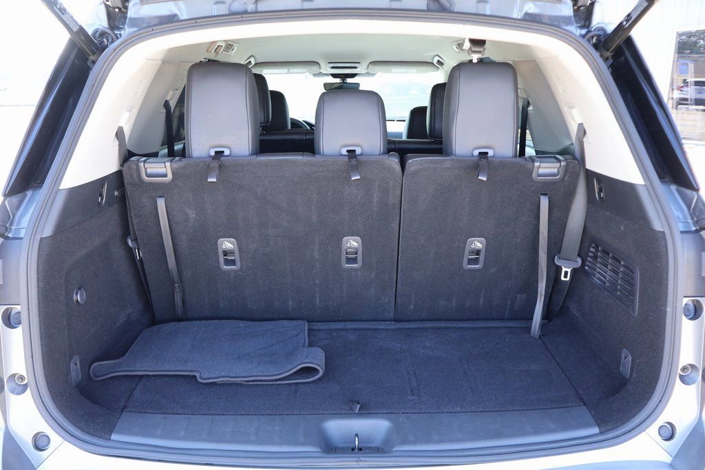 Used 2023 Nissan Pathfinder SL image 25