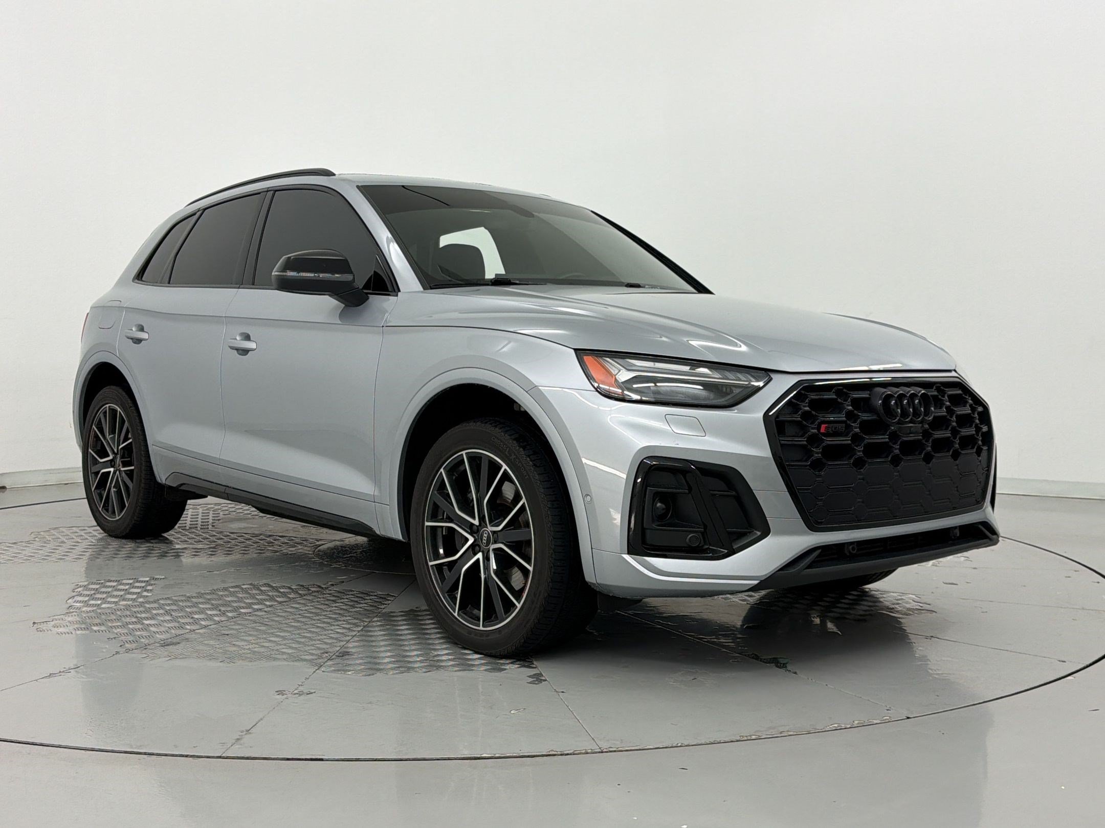 Certified 2022 Audi SQ5 Prestige w/ Prestige Package AWD/4WD image 7