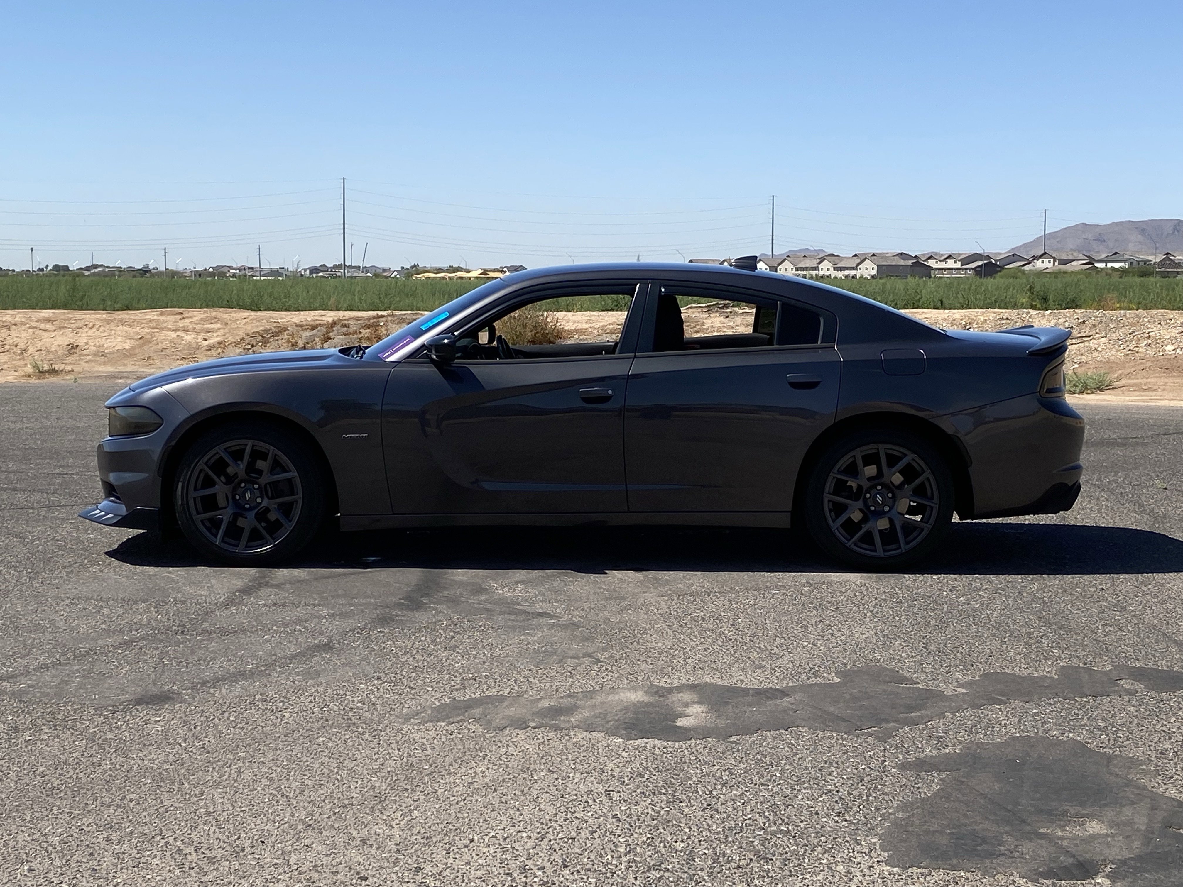 Used 2016 Dodge Charger R/T w/ Navigation & Travel Group image 5