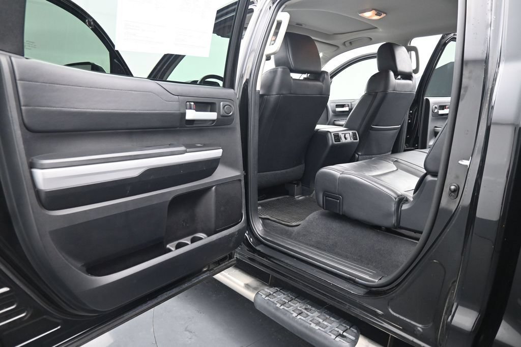 Used 2019 Toyota Tundra Limited w/ Limited Premium Package AWD/4WD image 17