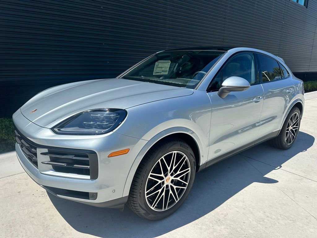 Used 2025 Porsche Cayenne Coupe image 6