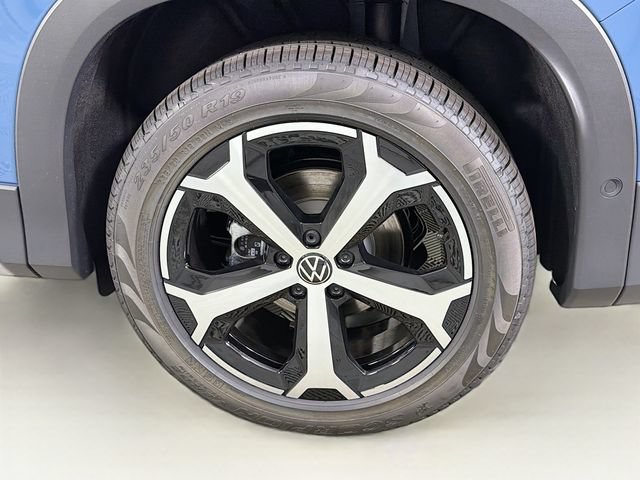 New 2026 Volkswagen Tiguan SE FWD image 33