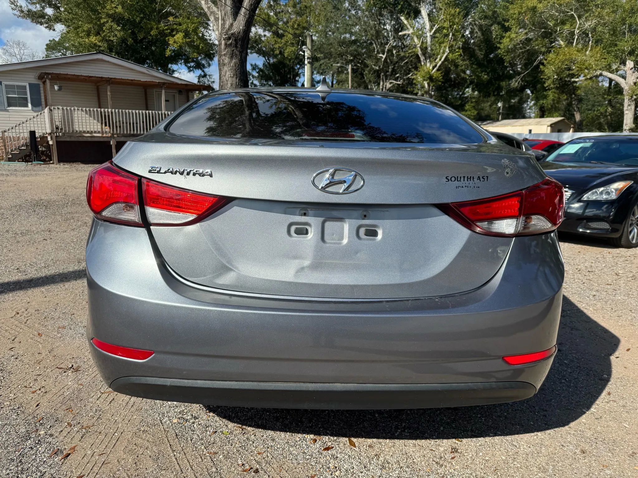 Used 2016 Hyundai Elantra SE image 4