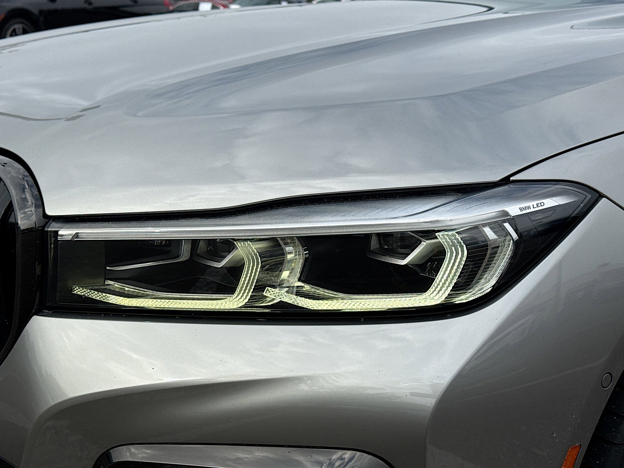 Used 2020 BMW 740i w/ M Sport Package image 9