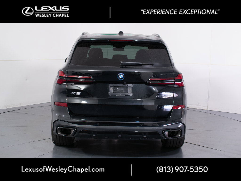 Used 2026 BMW X5 xDrive50e w/ M Sport Package AWD/4WD image 5