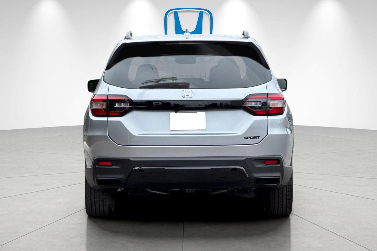 New 2026 Honda Pilot Sport image 5