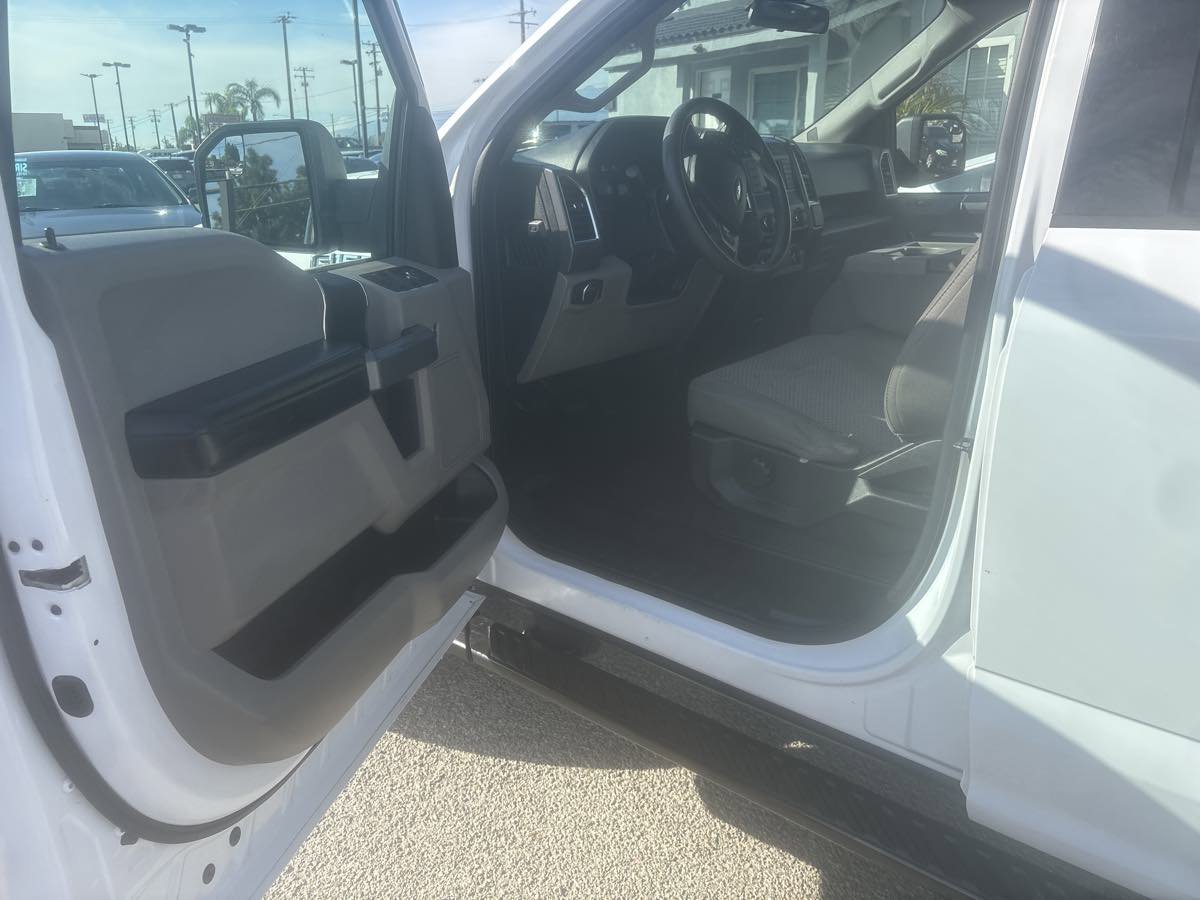 Used 2016 Ford F150 XLT AWD/4WD image 9