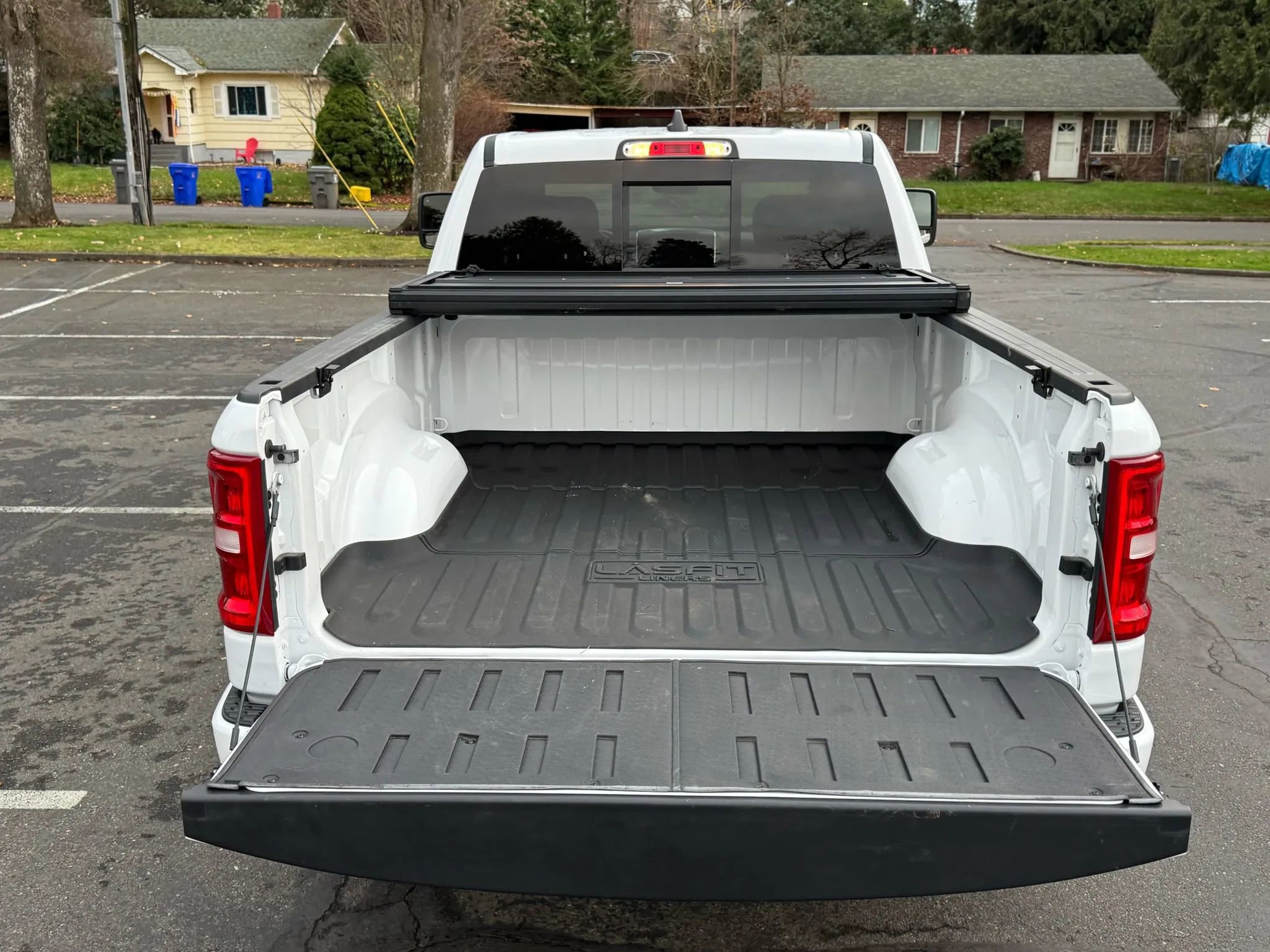 Used 2025 RAM 1500 Big Horn image 32