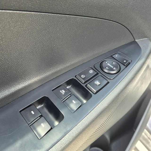 Used 2017 Hyundai Tucson SE AWD/4WD image 11