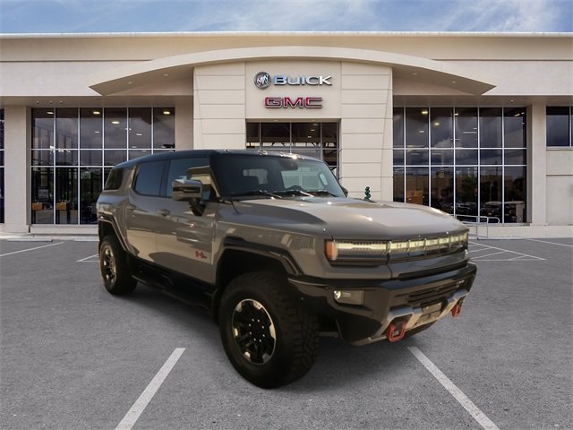 New 2025 GMC Hummer EV 3X w/ Extreme Off-Road Package video 2