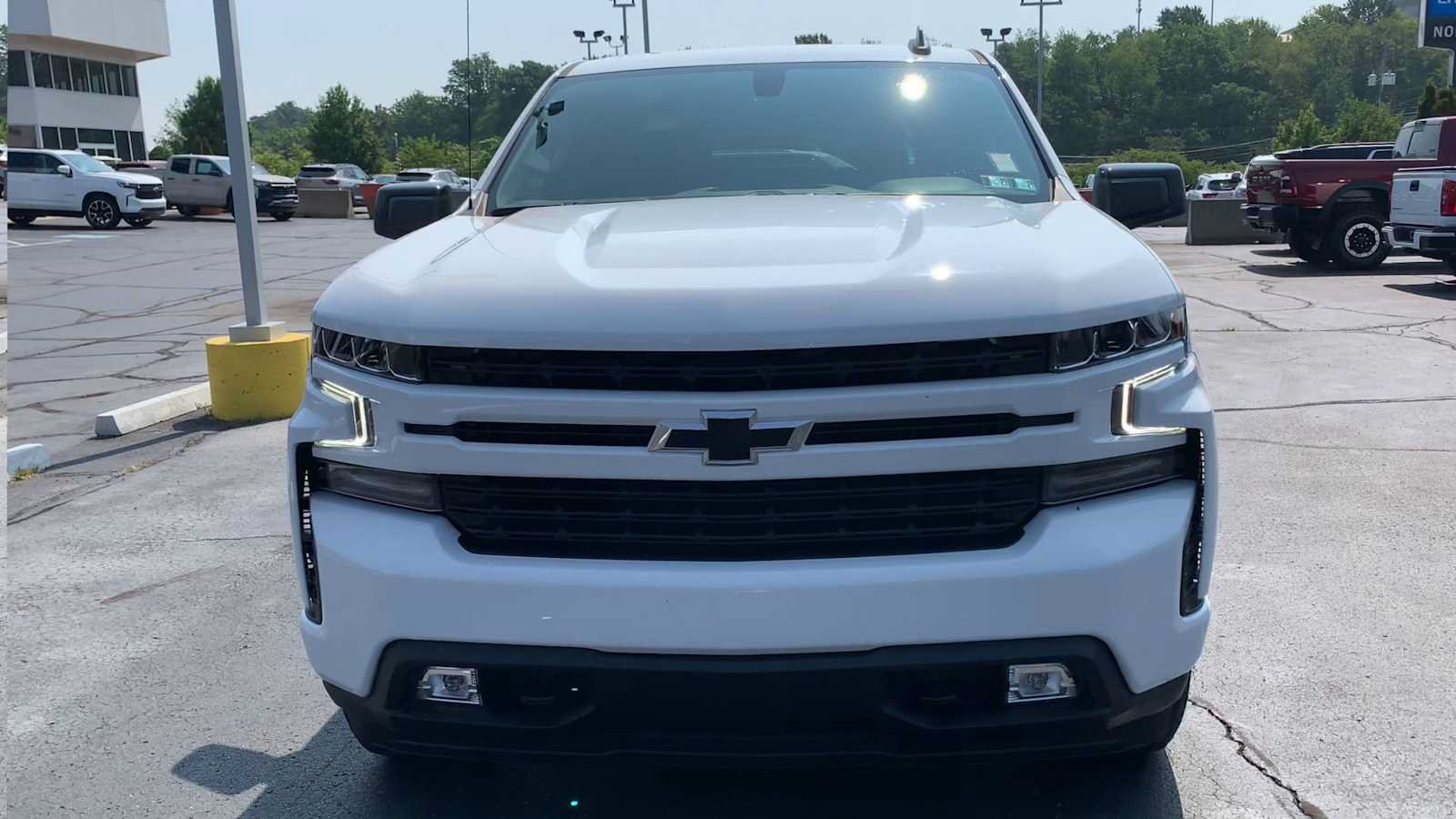Certified 2022 Chevrolet Silverado 1500 RST AWD/4WD image 3