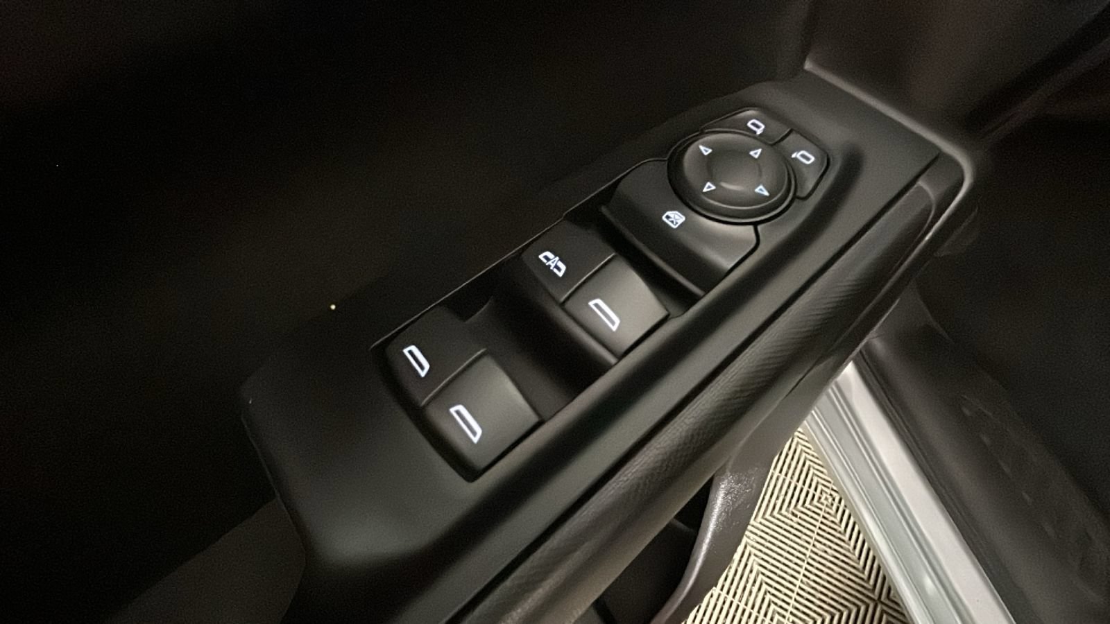 Used 2024 Chevrolet Silverado 1500 Custom AWD/4WD image 12