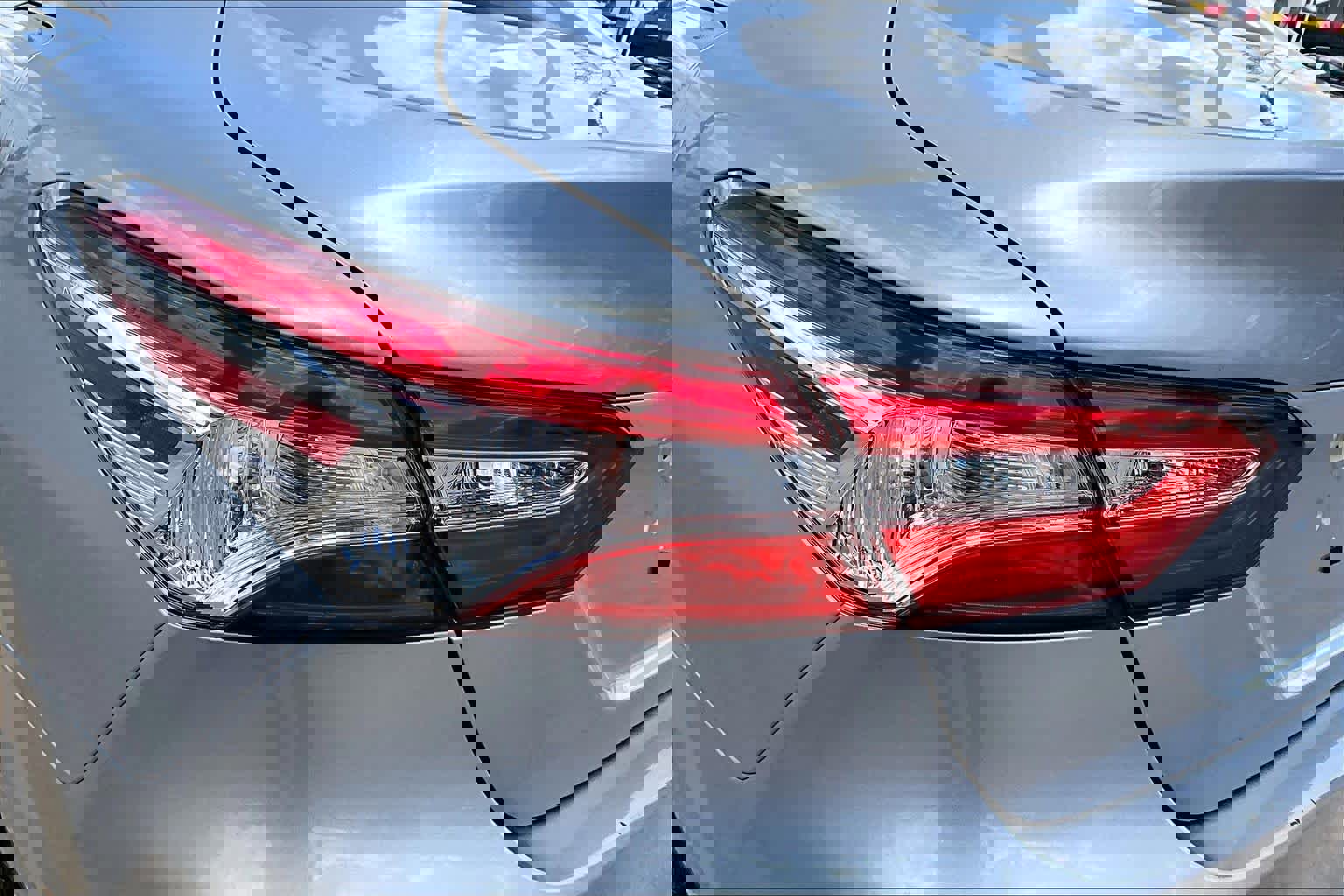 Certified 2020 Toyota Camry LE FWD image 27