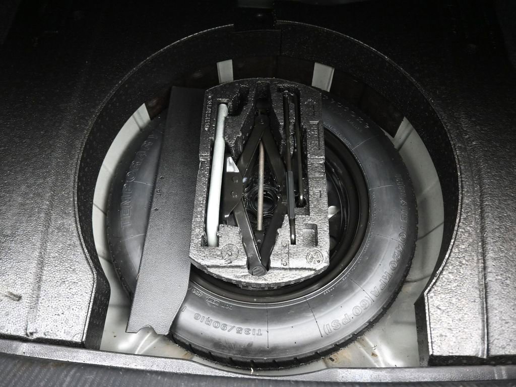 Used 2014 Volkswagen Passat 1.8T Wolfsburg Edition image 42