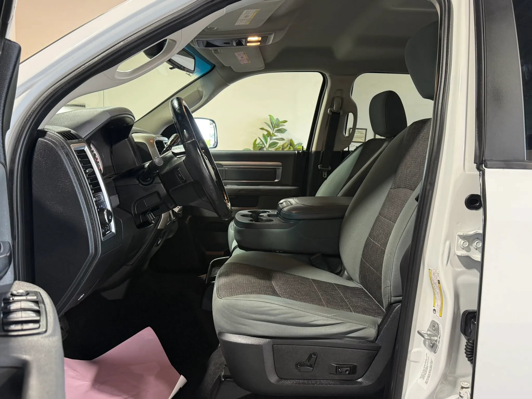 Used 2014 RAM 2500 Big Horn AWD/4WD image 12