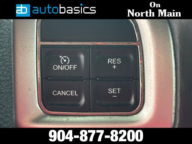 Used 2013 Dodge Challenger SXT Plus RWD image 19
