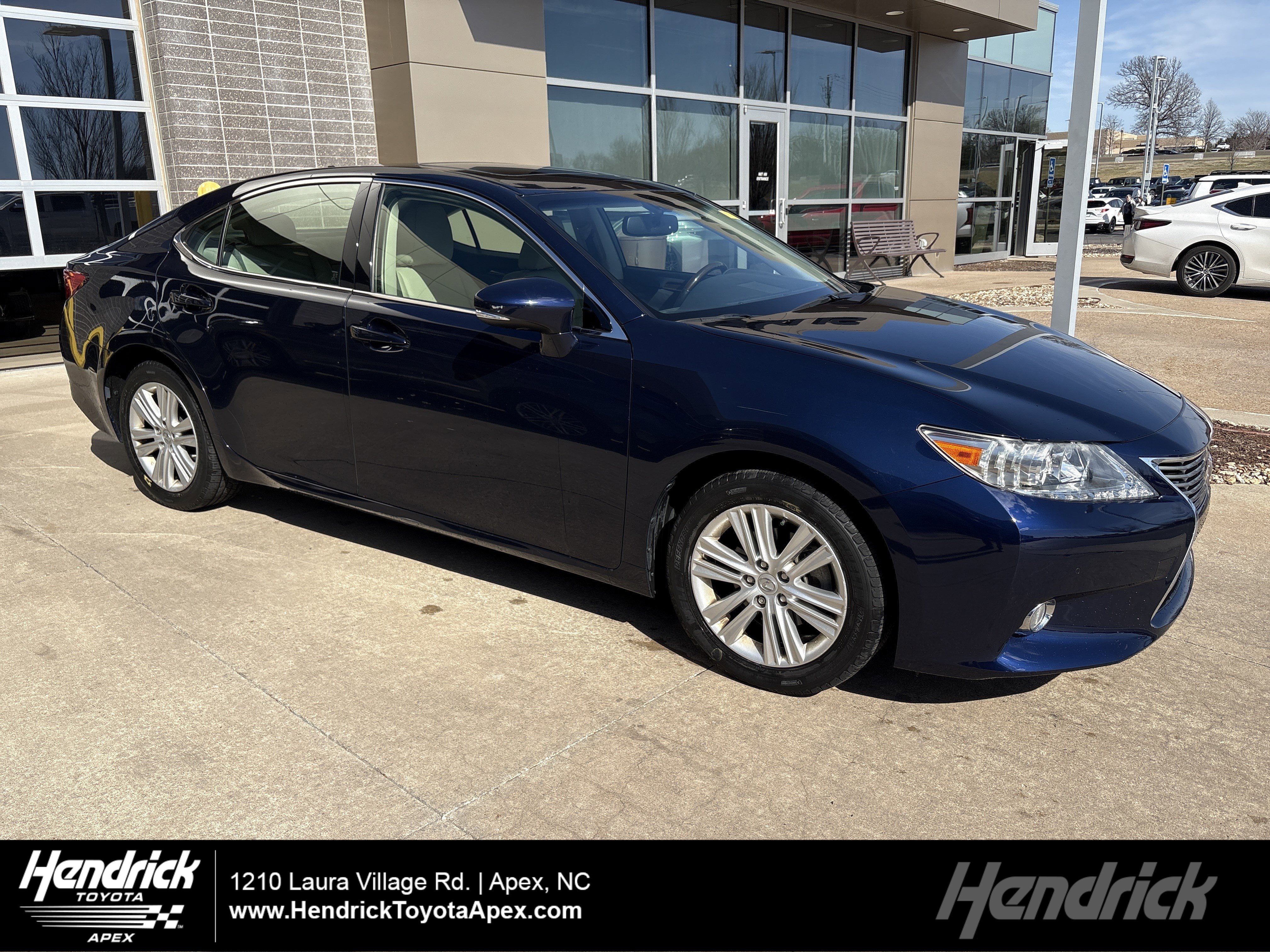 Used 2013 Lexus ES 350 w/ Premium Pkg image 1