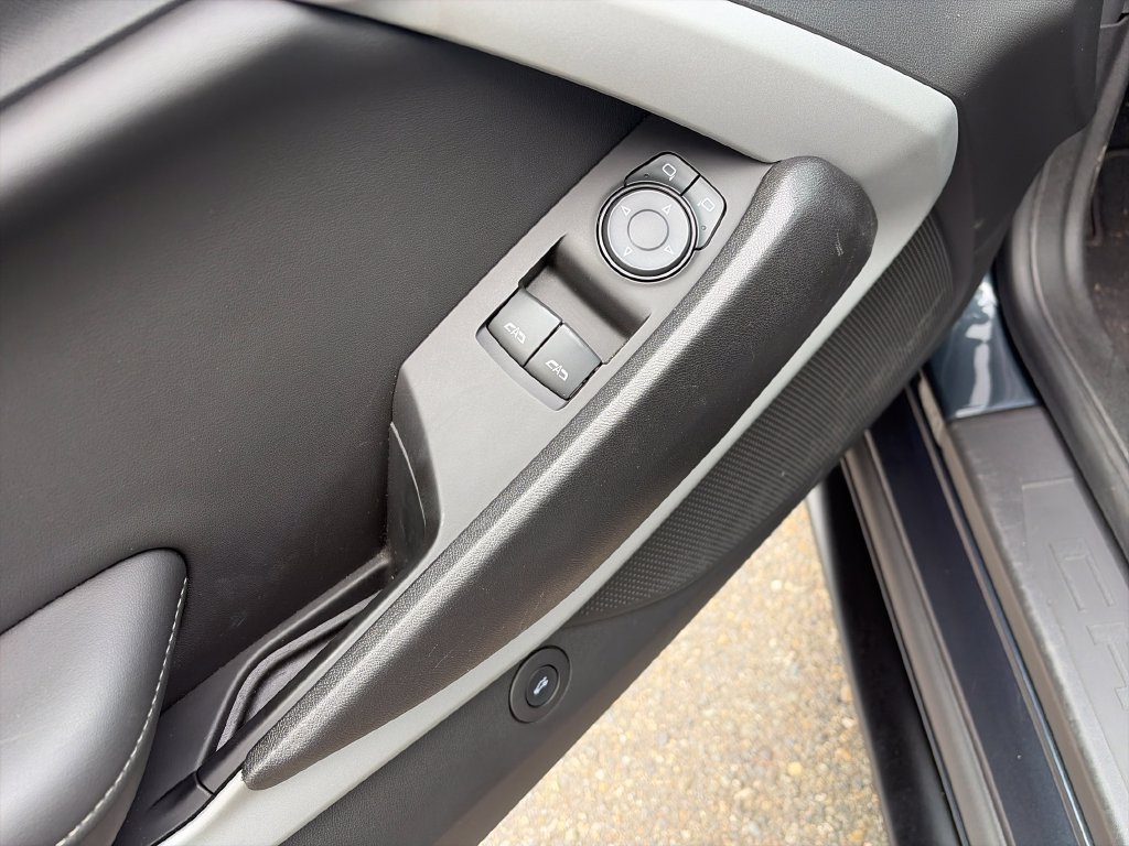 Used 2019 Chevrolet Camaro SS RWD image 20