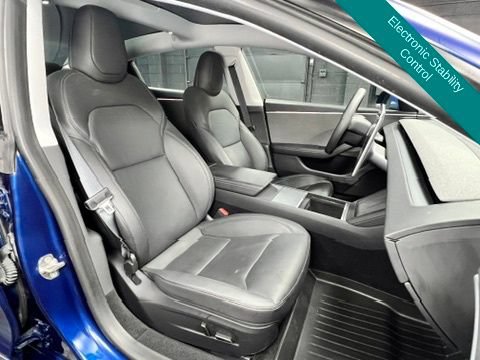 Used 2024 Tesla Model 3 Standard Range RWD image 8