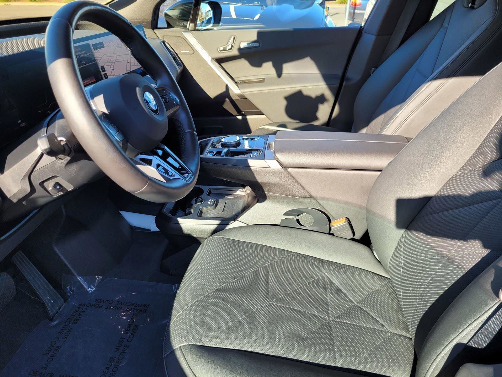 Certified 2025 BMW iX xDrive50 w/ Premium Package image 22