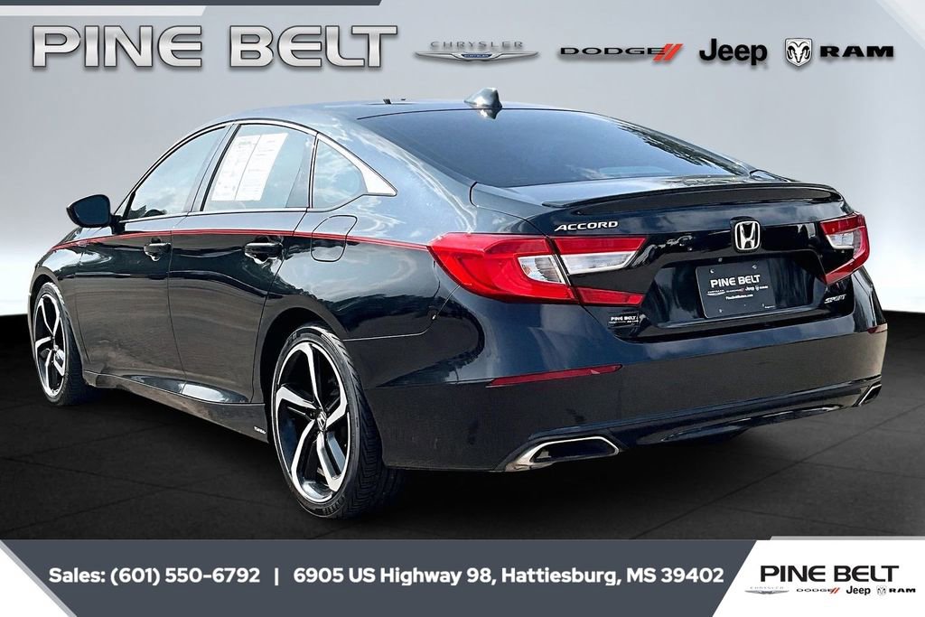 Used 2018 Honda Accord Sport image 2