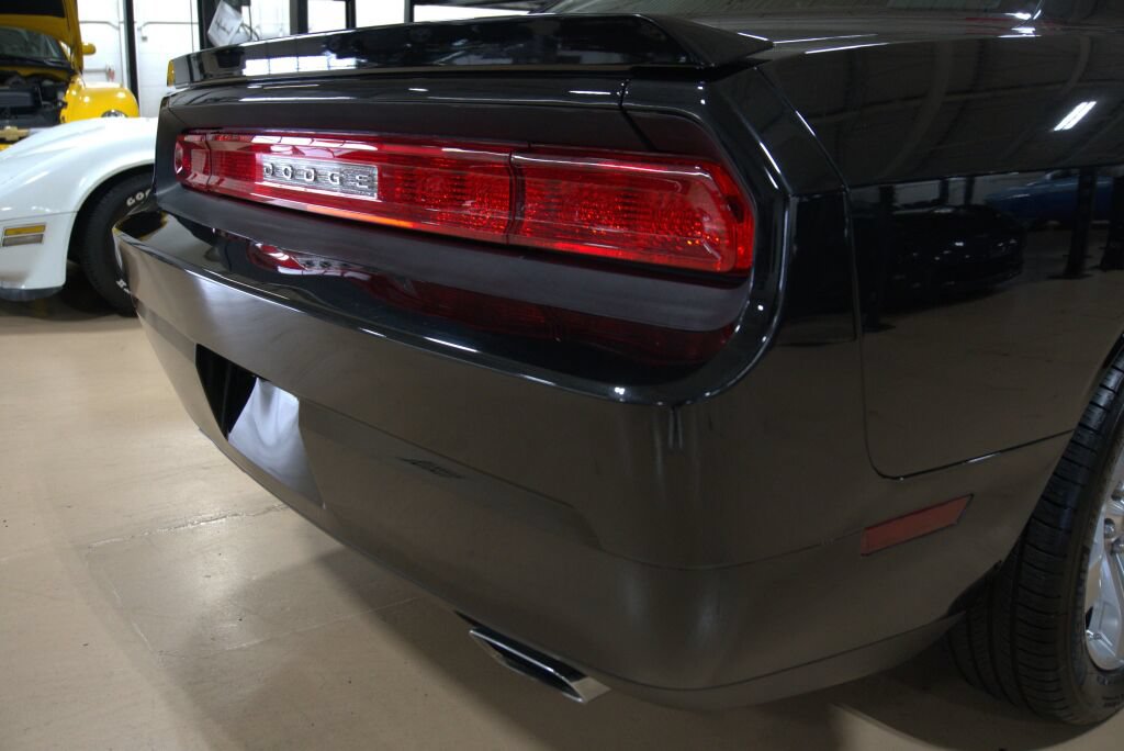 Used 2009 Dodge Challenger R/T RWD image 26