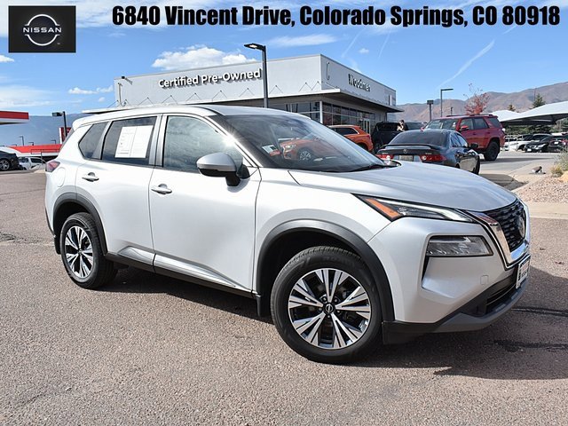 Used 2022 Nissan Rogue SV image 1