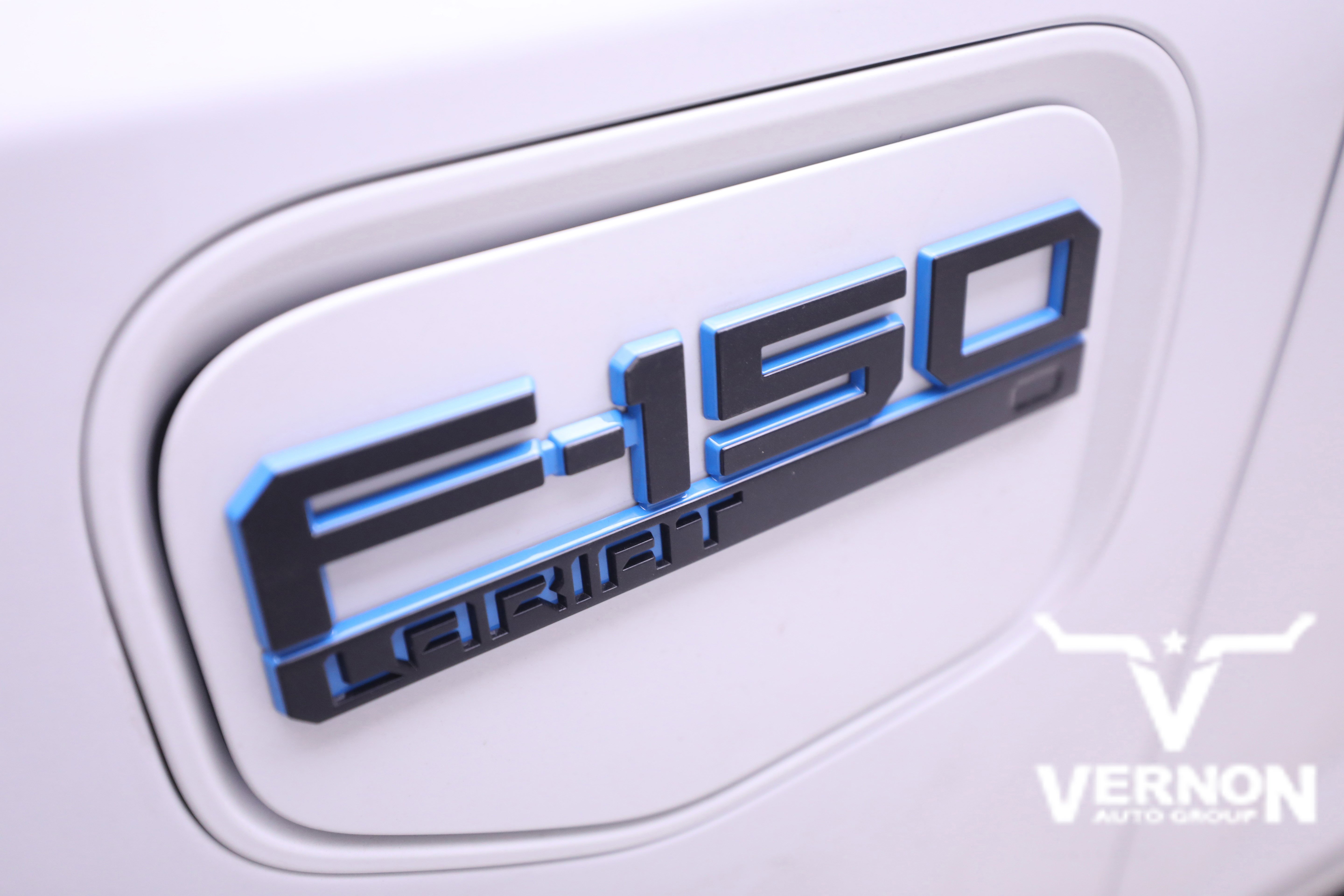 New 2025 Ford F150 Lightning Lariat image 33