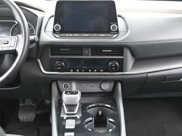 Used 2023 Nissan Rogue SV image 25