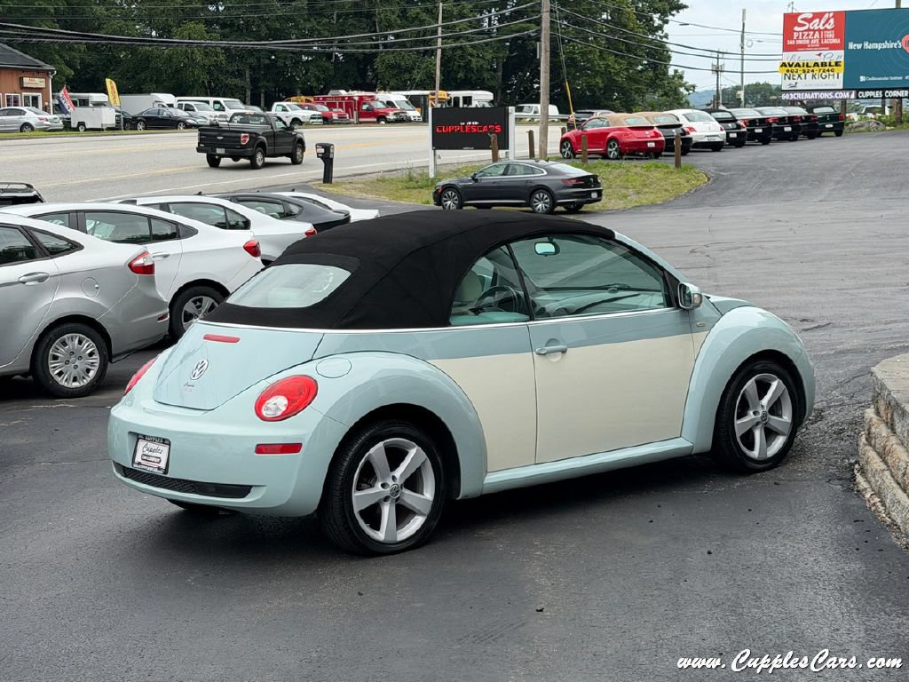 Used 2010 Volkswagen Beetle Final Edition FWD image 15