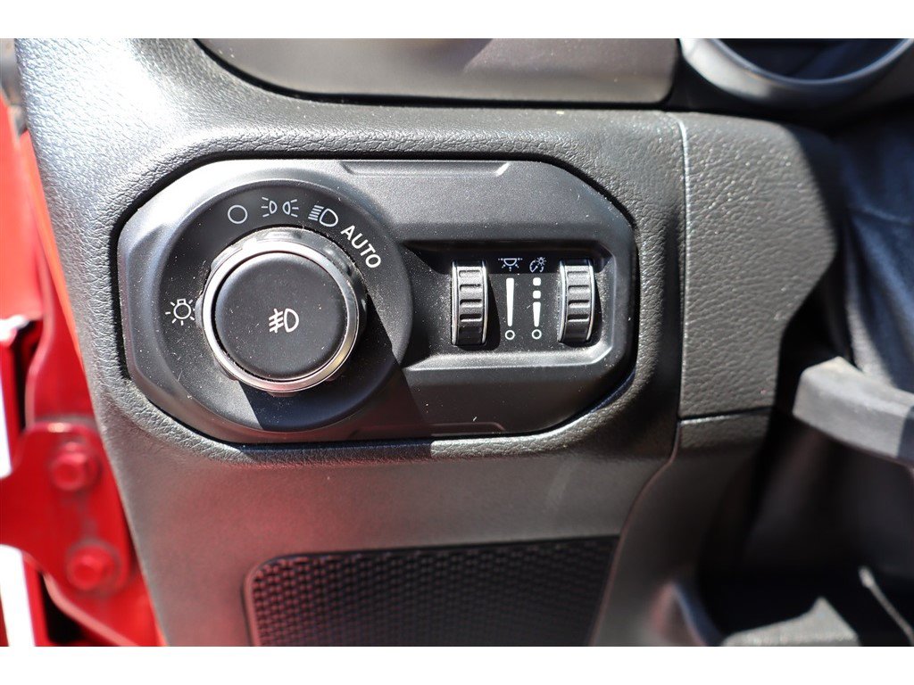 Used 2018 Jeep Wrangler Unlimited Rubicon AWD/4WD image 42