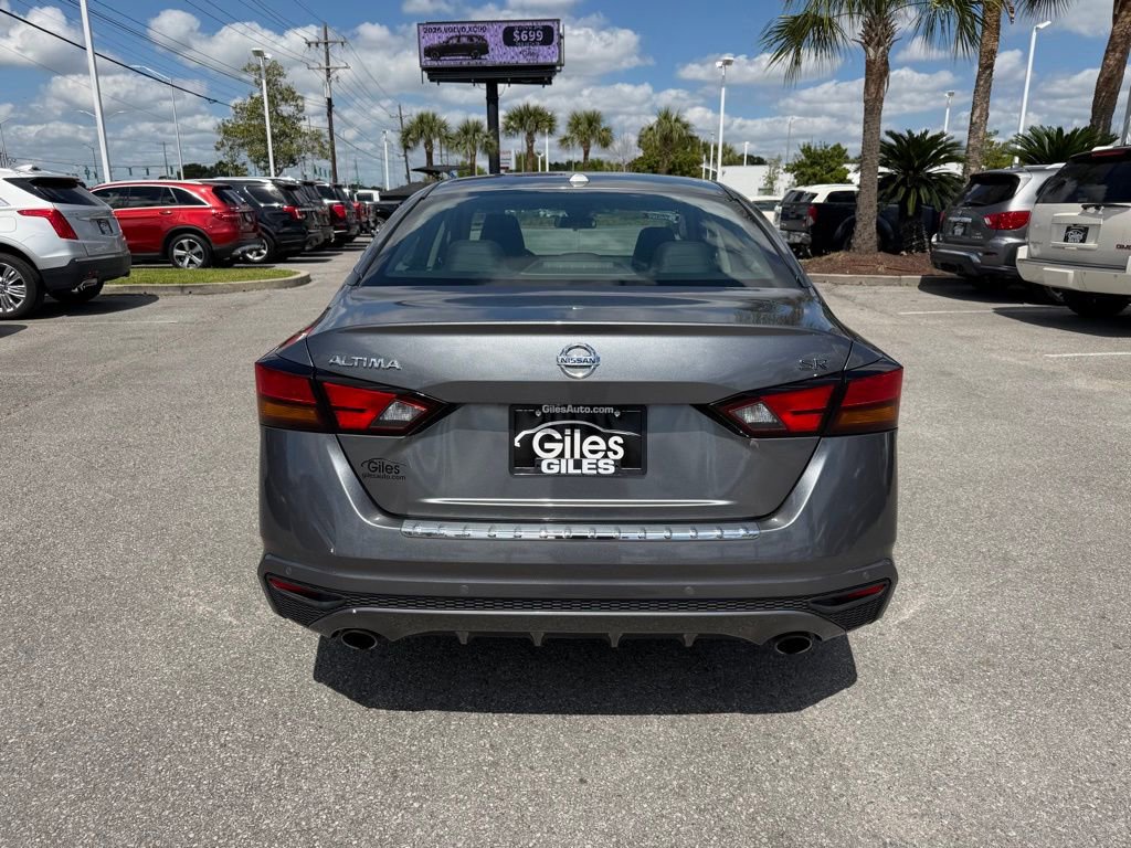 Used 2022 Nissan Altima 2.5 SR image 4