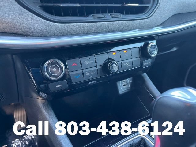 Used 2024 Jeep Compass Latitude AWD/4WD image 25
