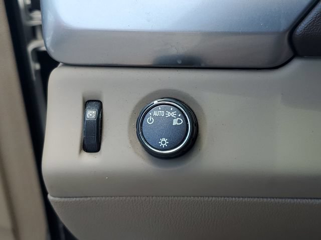 Used 2020 Chevrolet Suburban LT RWD image 22