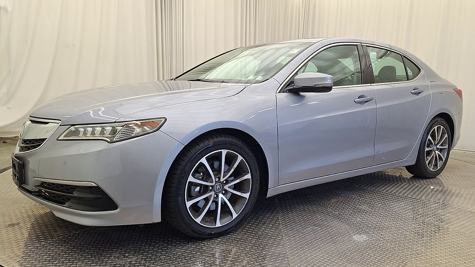 Used 2015 Acura TLX w/ Technology Package AWD/4WD image 10