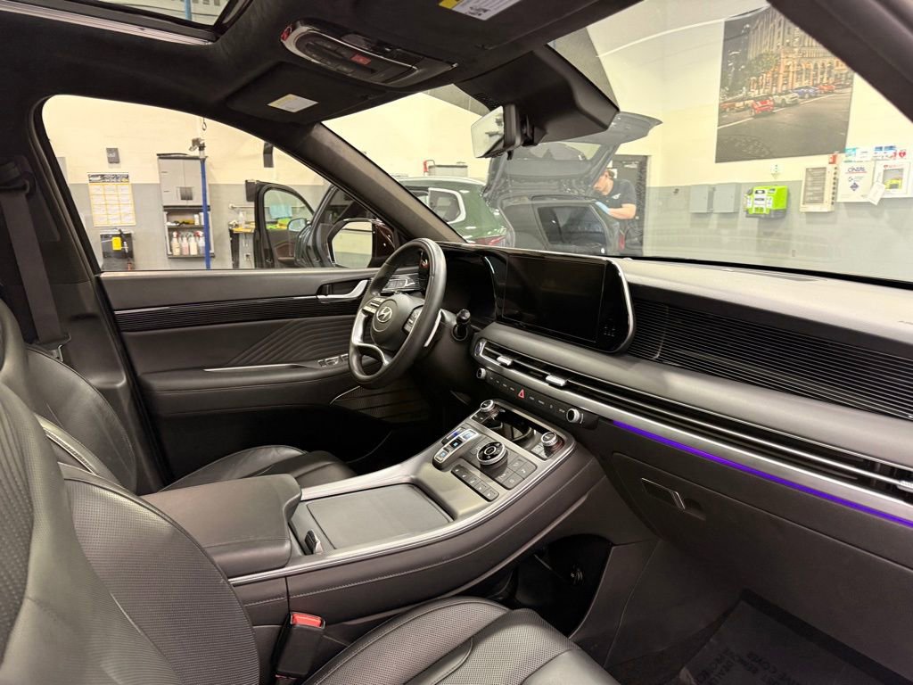 Used 2023 Hyundai Palisade Calligraphy image 29