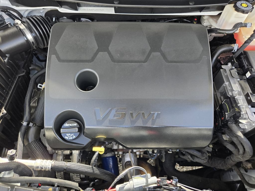 Used 2023 Chevrolet Traverse RS w/ LPO, Floor Liner Package AWD/4WD image 36