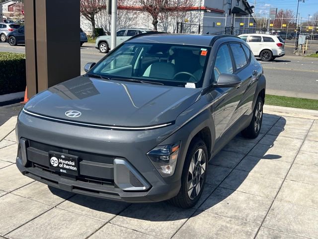 Certified 2025 Hyundai Kona SEL image 3