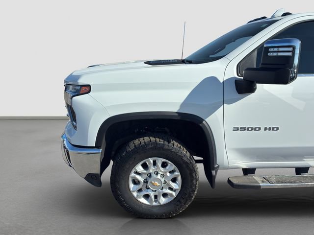 Used 2025 Chevrolet Silverado 3500 LTZ AWD/4WD image 27