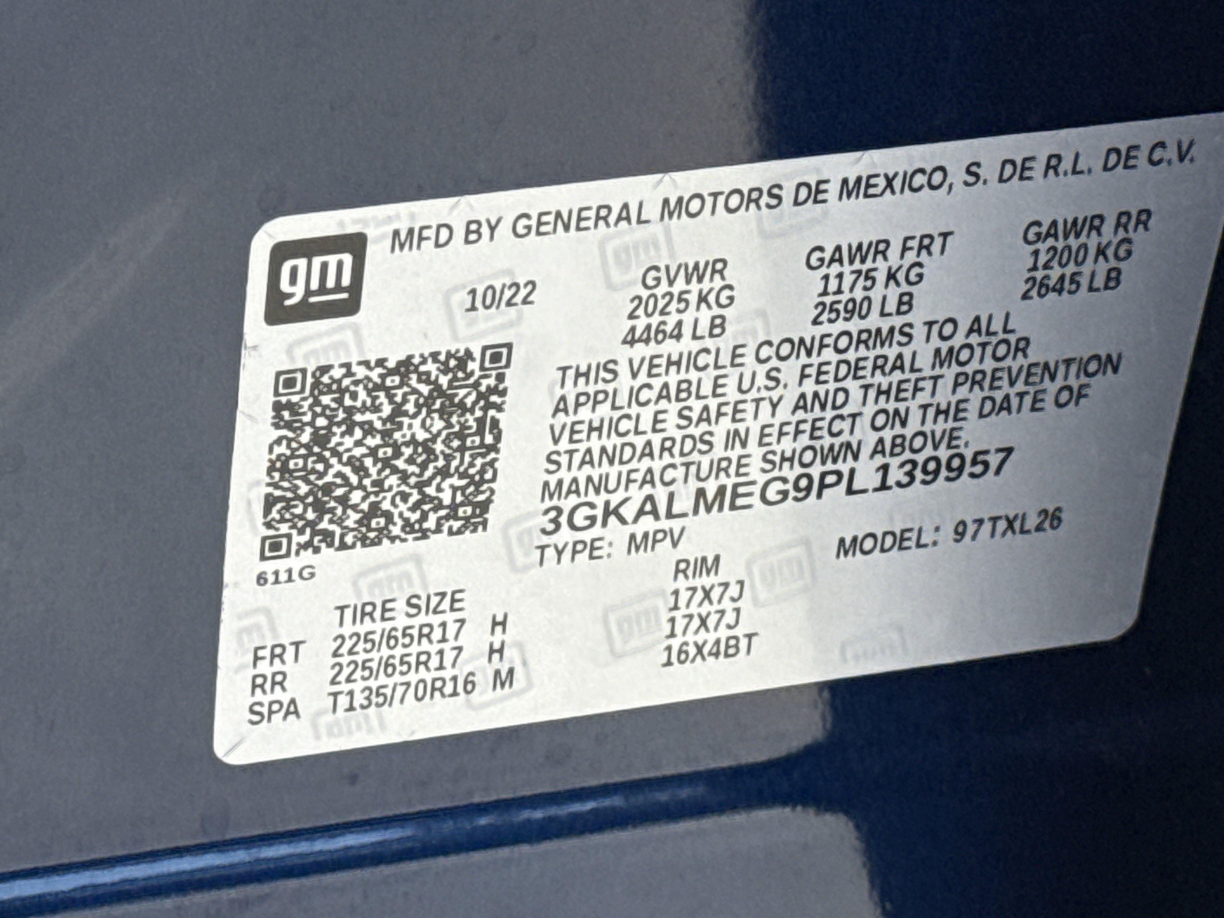 Used 2023 GMC Terrain SLE w/ Driver Convenience Package image 34