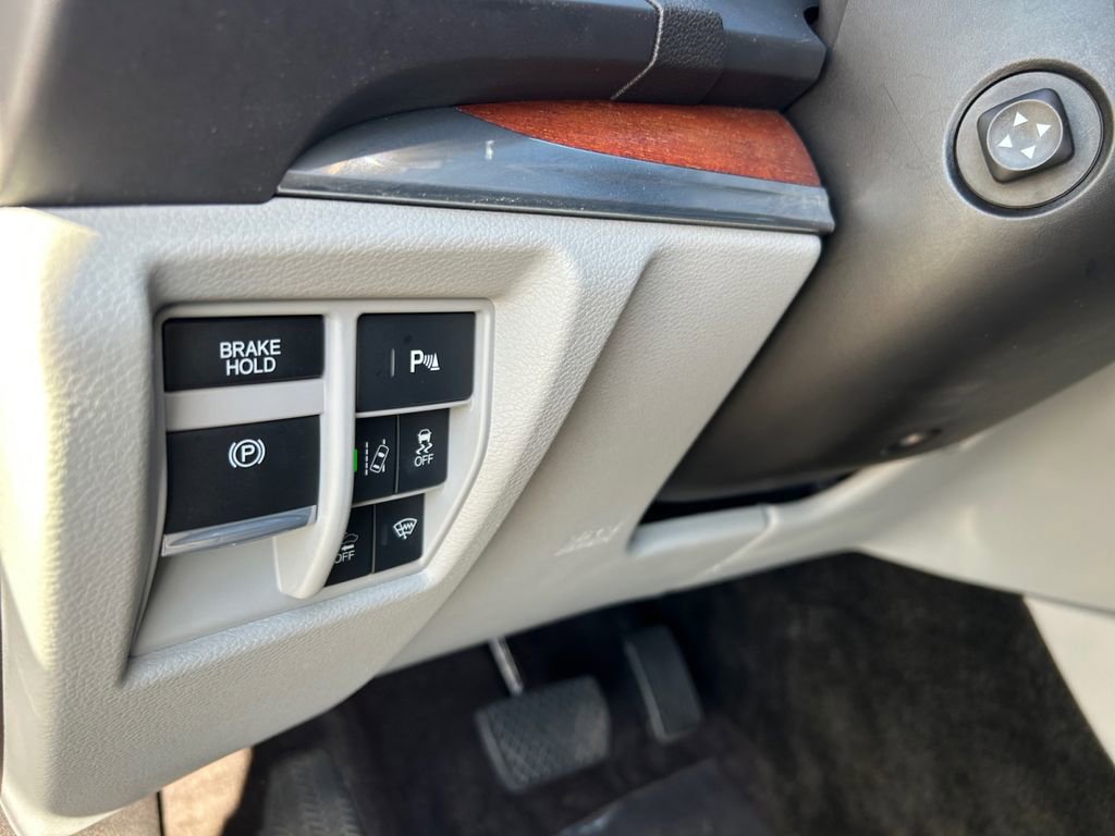 Used 2017 Acura MDX SH-AWD w/ Advance Package image 21