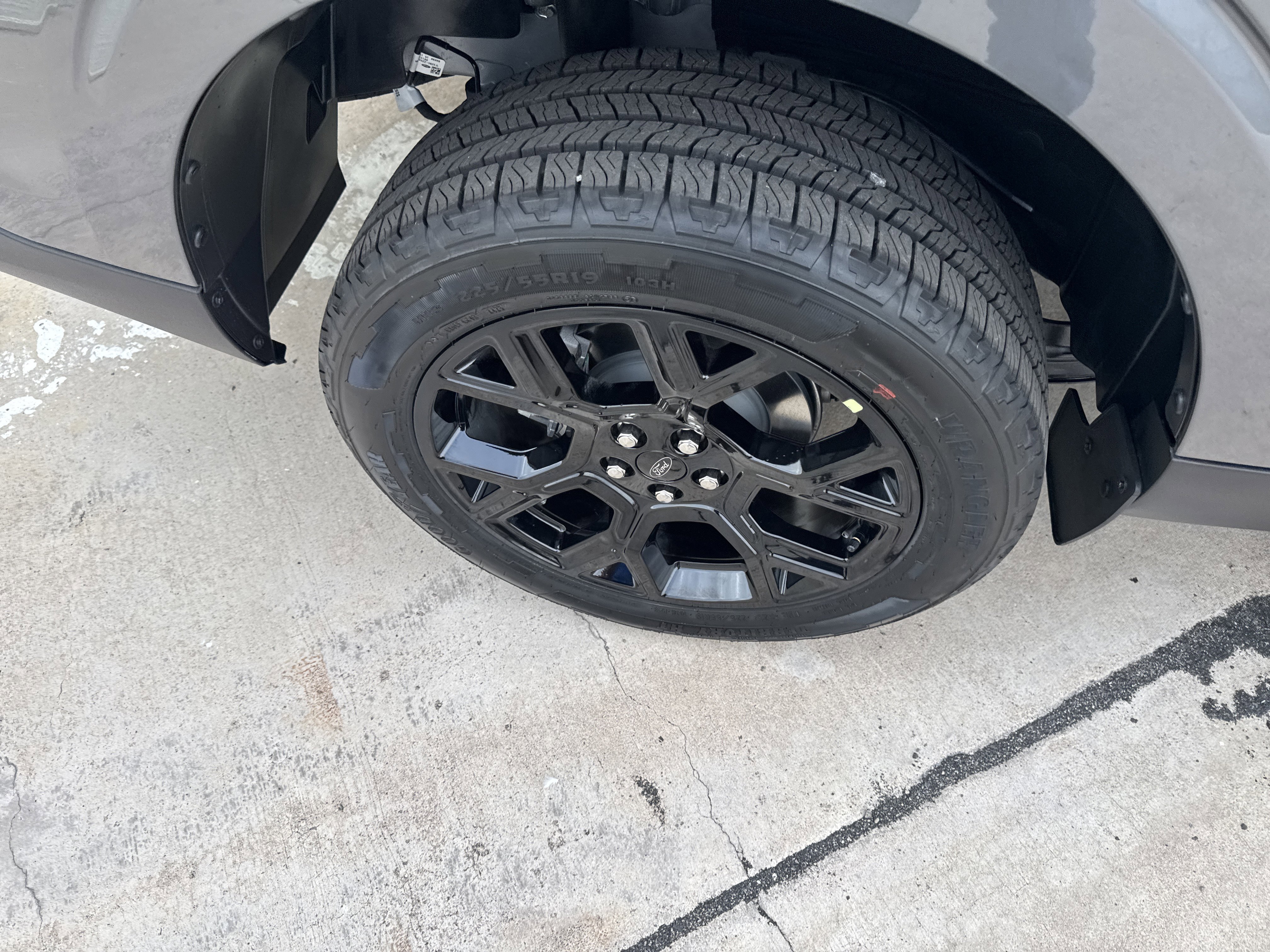 New 2025 Ford Maverick XLT w/ Black Appearance Package AWD/4WD image 9