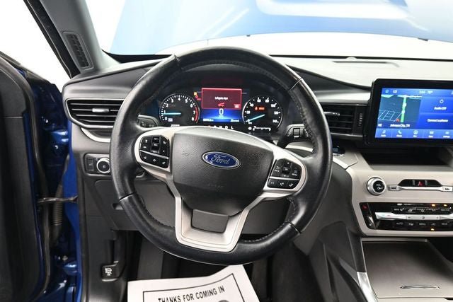 Used 2022 Ford Explorer XLT w/ Equipment Group 202A AWD/4WD image 16