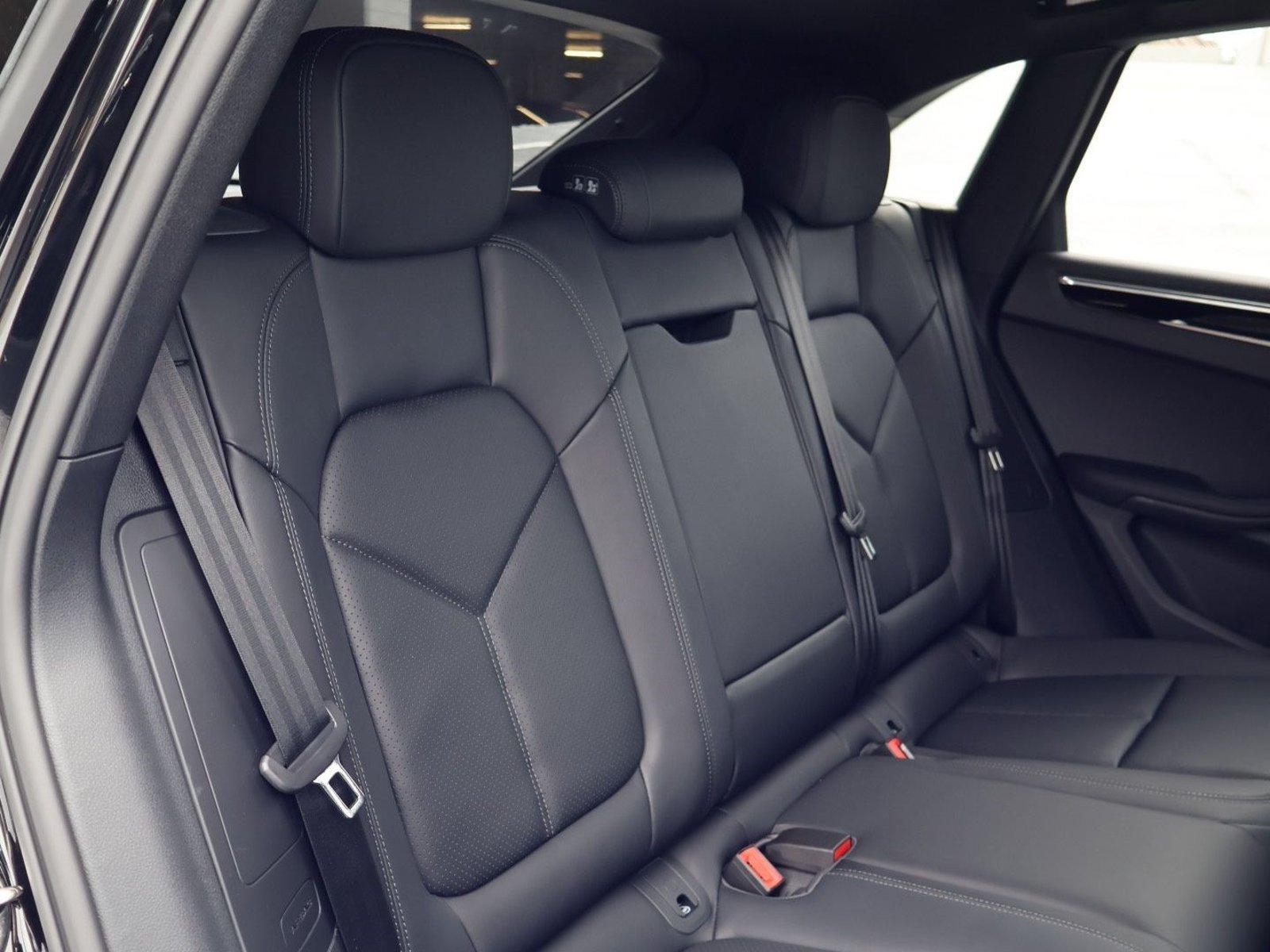 New 2026 Porsche Macan S AWD/4WD image 23